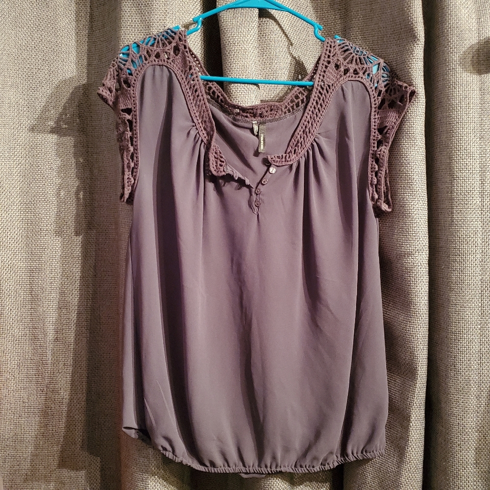 Maurices top